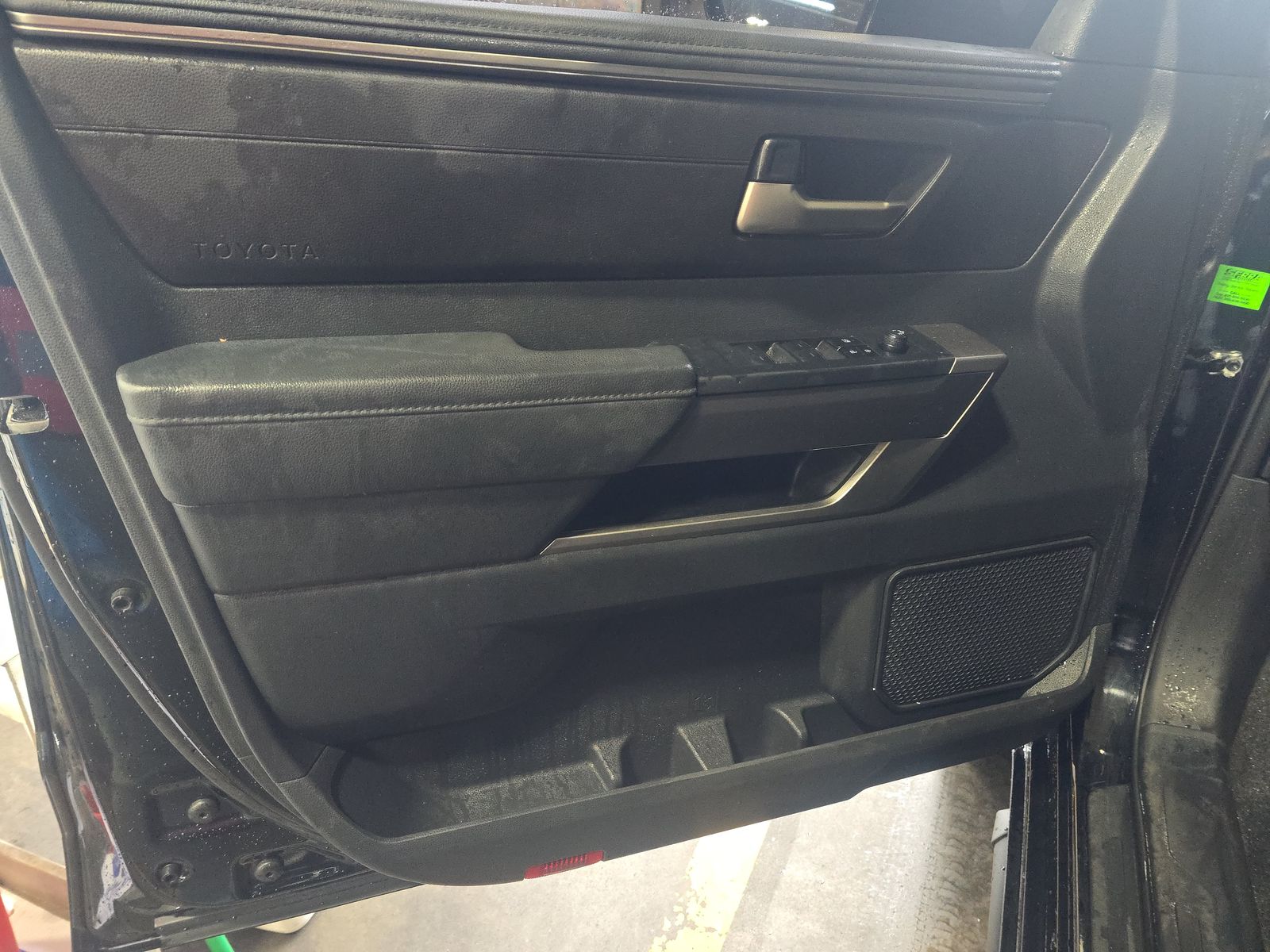 2024 Toyota Tundra SR5 AWD