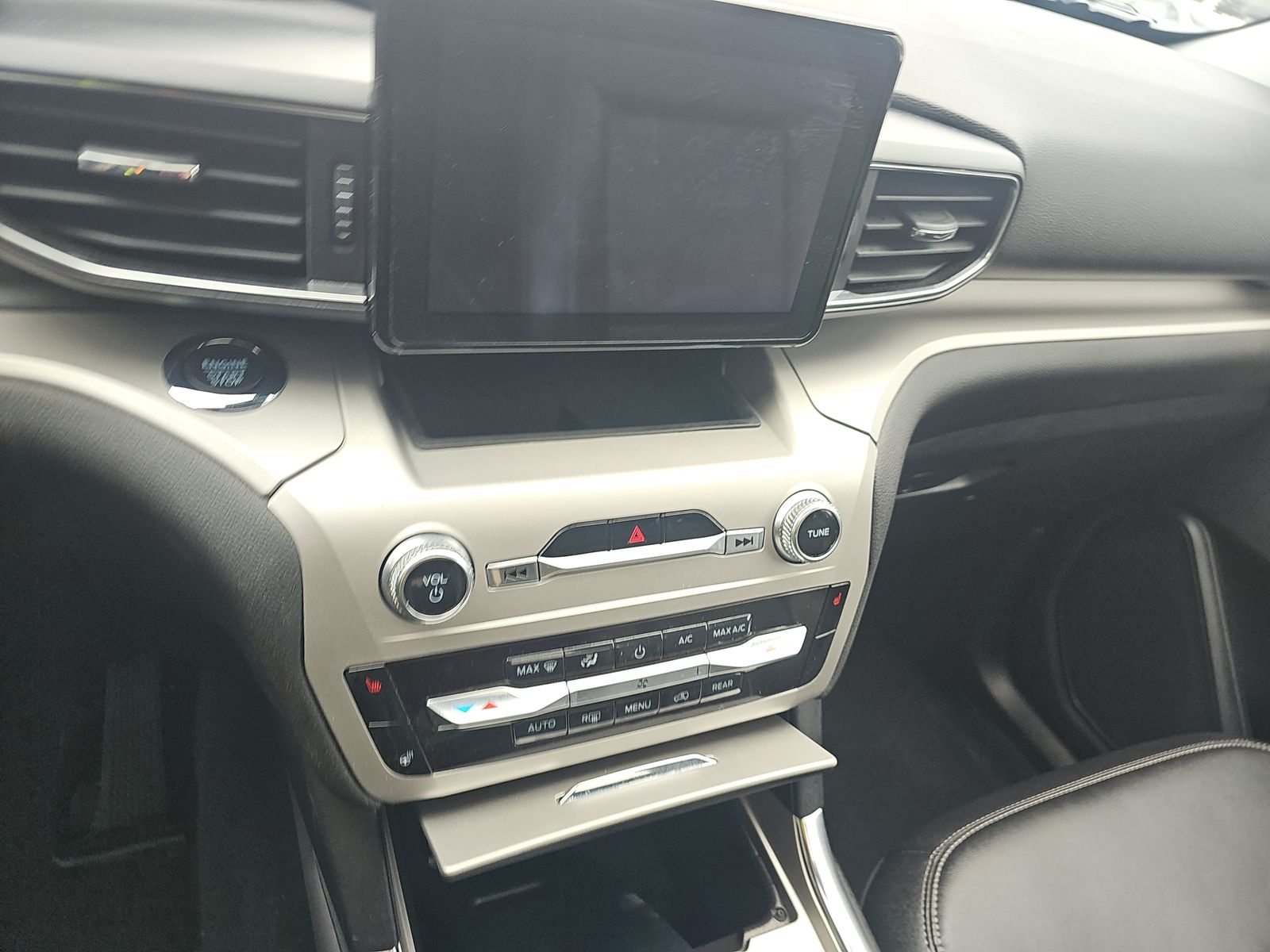 2022 Ford Explorer XLT AWD