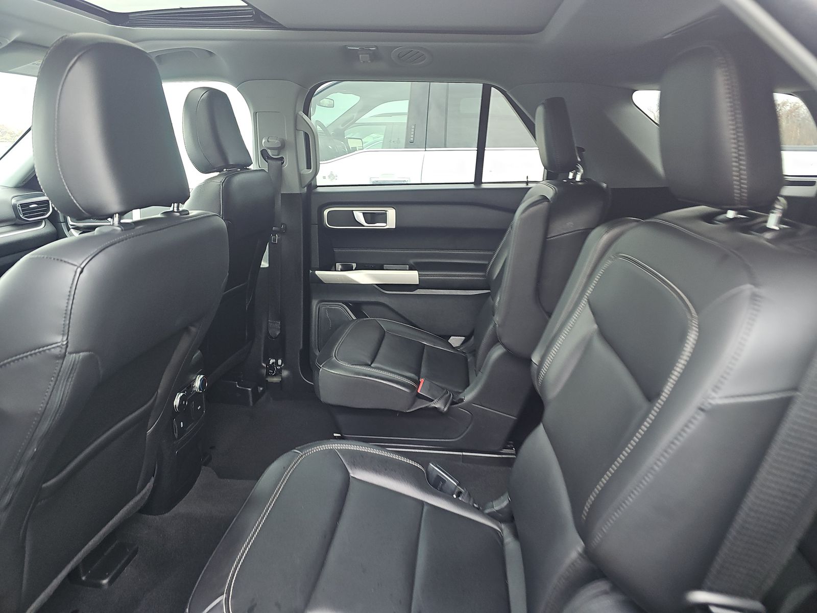 2022 Ford Explorer XLT AWD