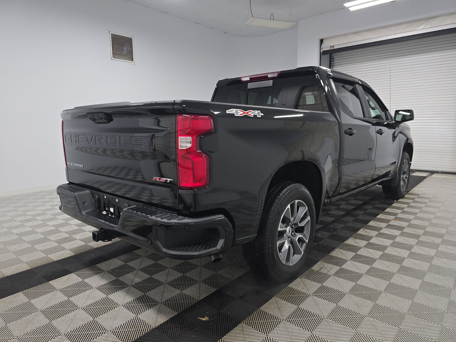 2025 Chevrolet Silverado 1500 RST AWD