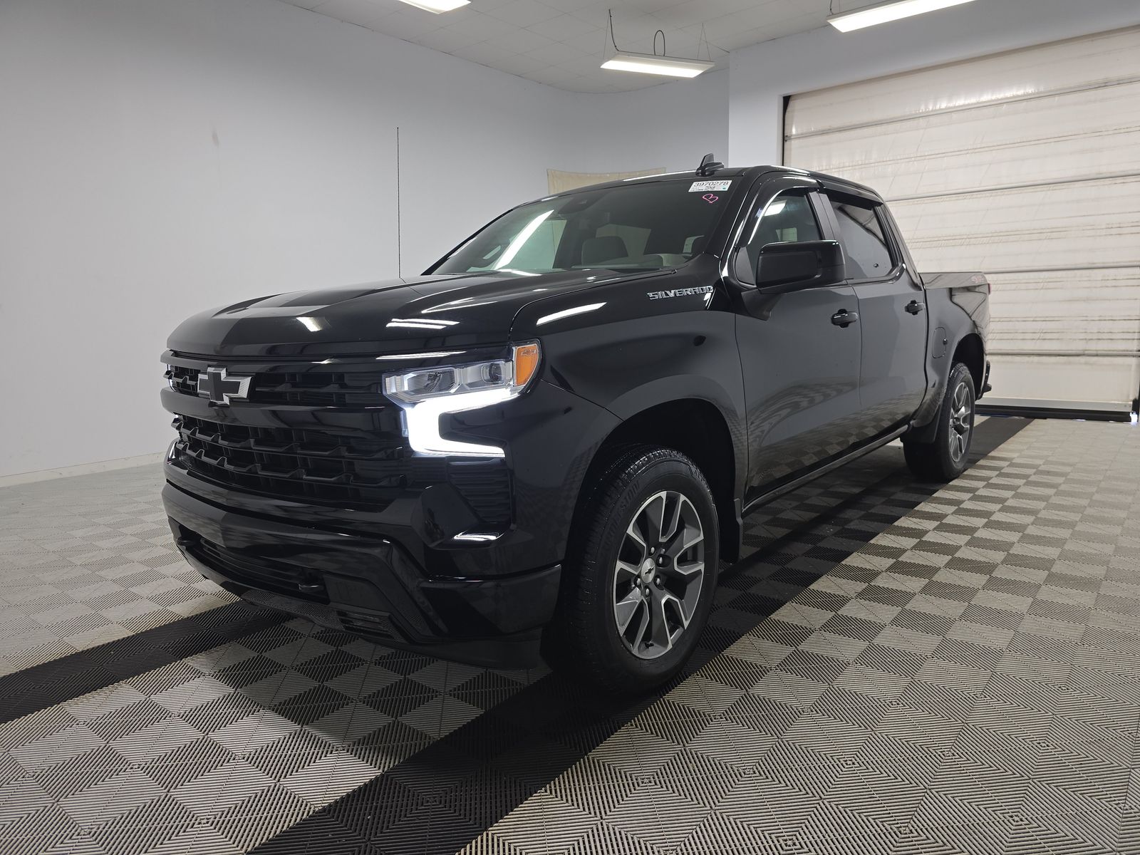 2025 Chevrolet Silverado 1500 RST AWD