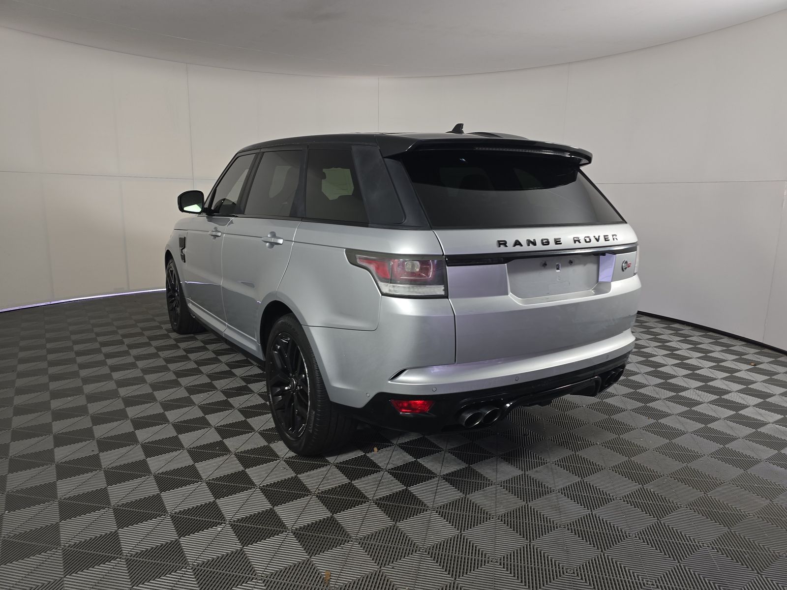 2016 Land Rover Range Rover Sport SVR AWD