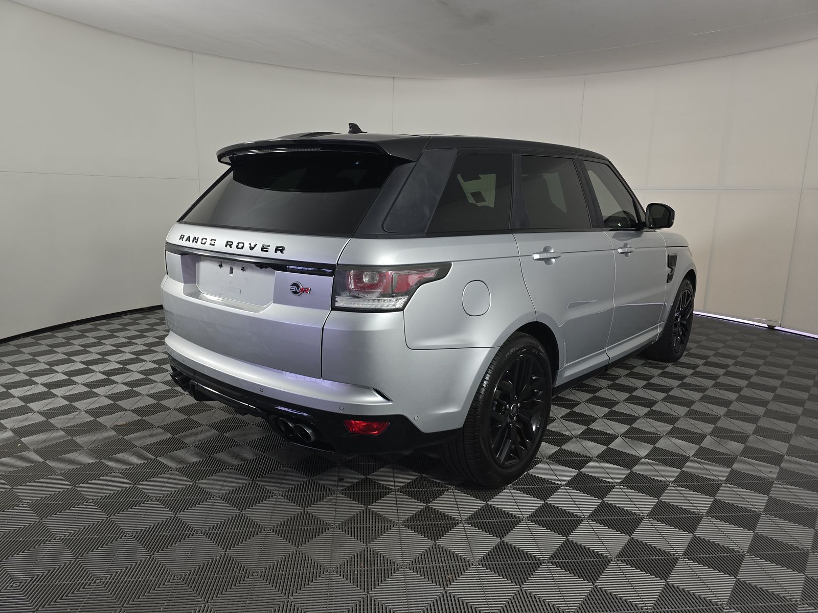 2016 Land Rover Range Rover Sport SVR AWD