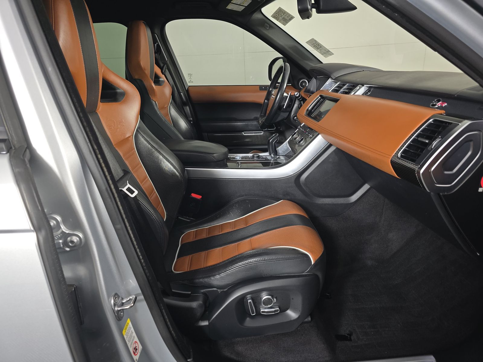 2016 Land Rover Range Rover Sport SVR AWD