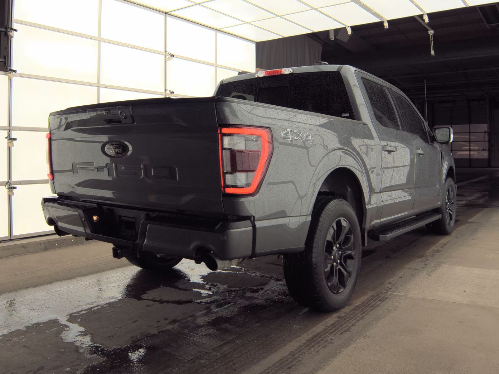 2023 Ford F-150 Hybrid Lariat AWD