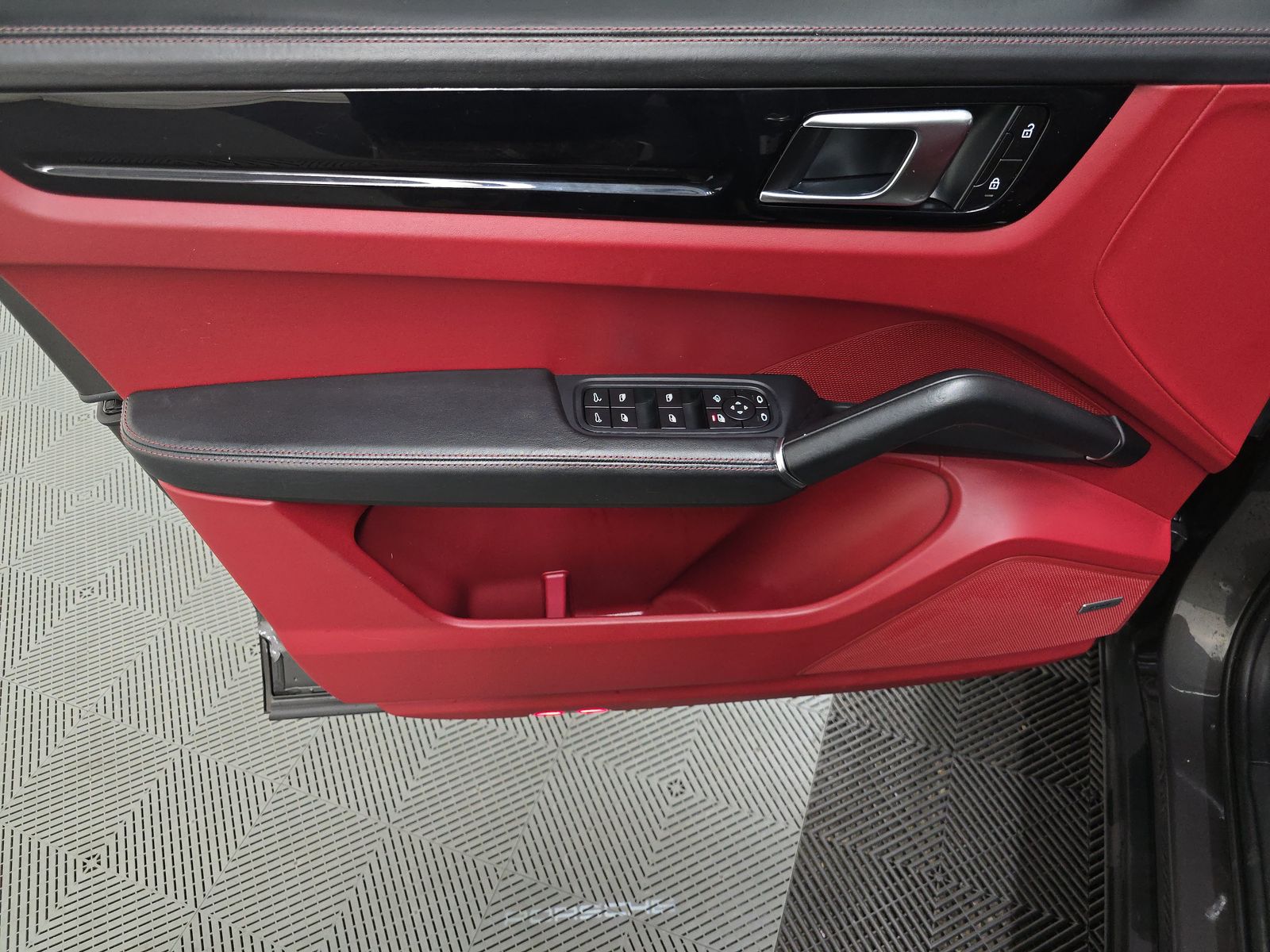 2022 Porsche Cayenne Base AWD