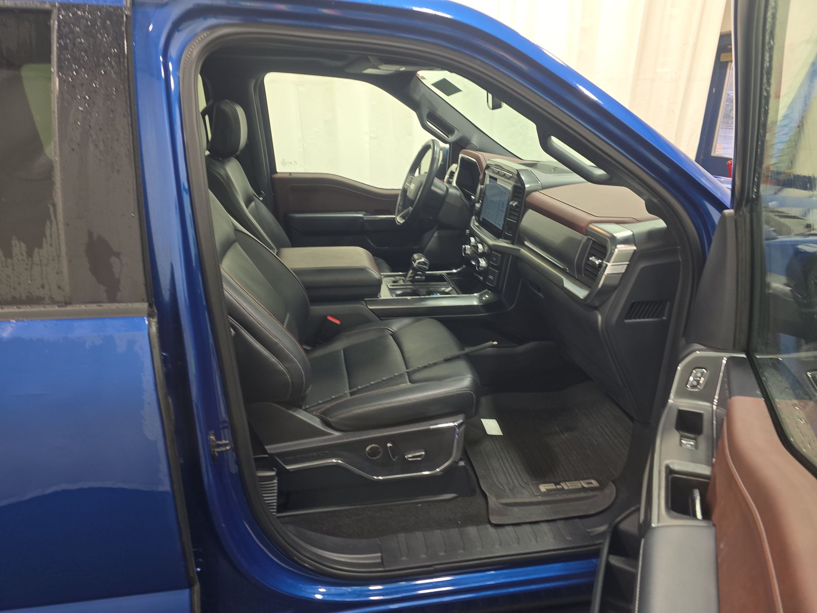 2022 Ford F-150 Lariat AWD