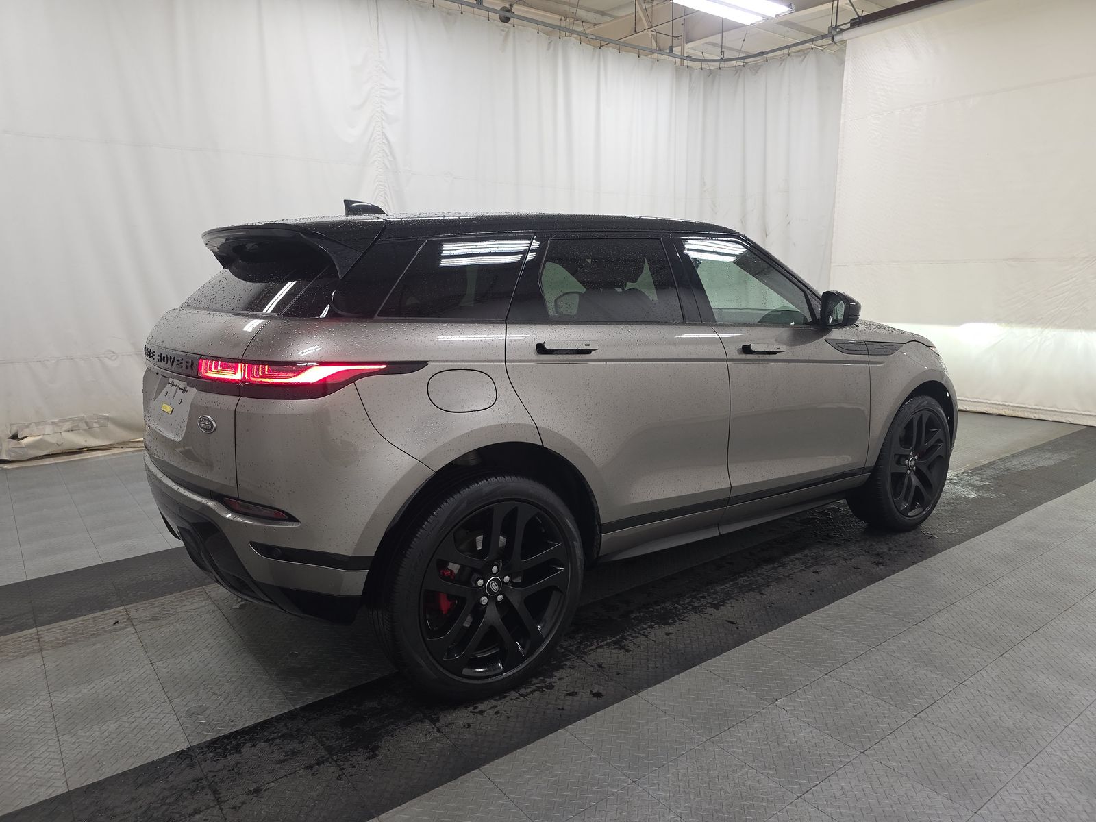 2023 Land Rover Range Rover Evoque R-Dynamic SE AWD