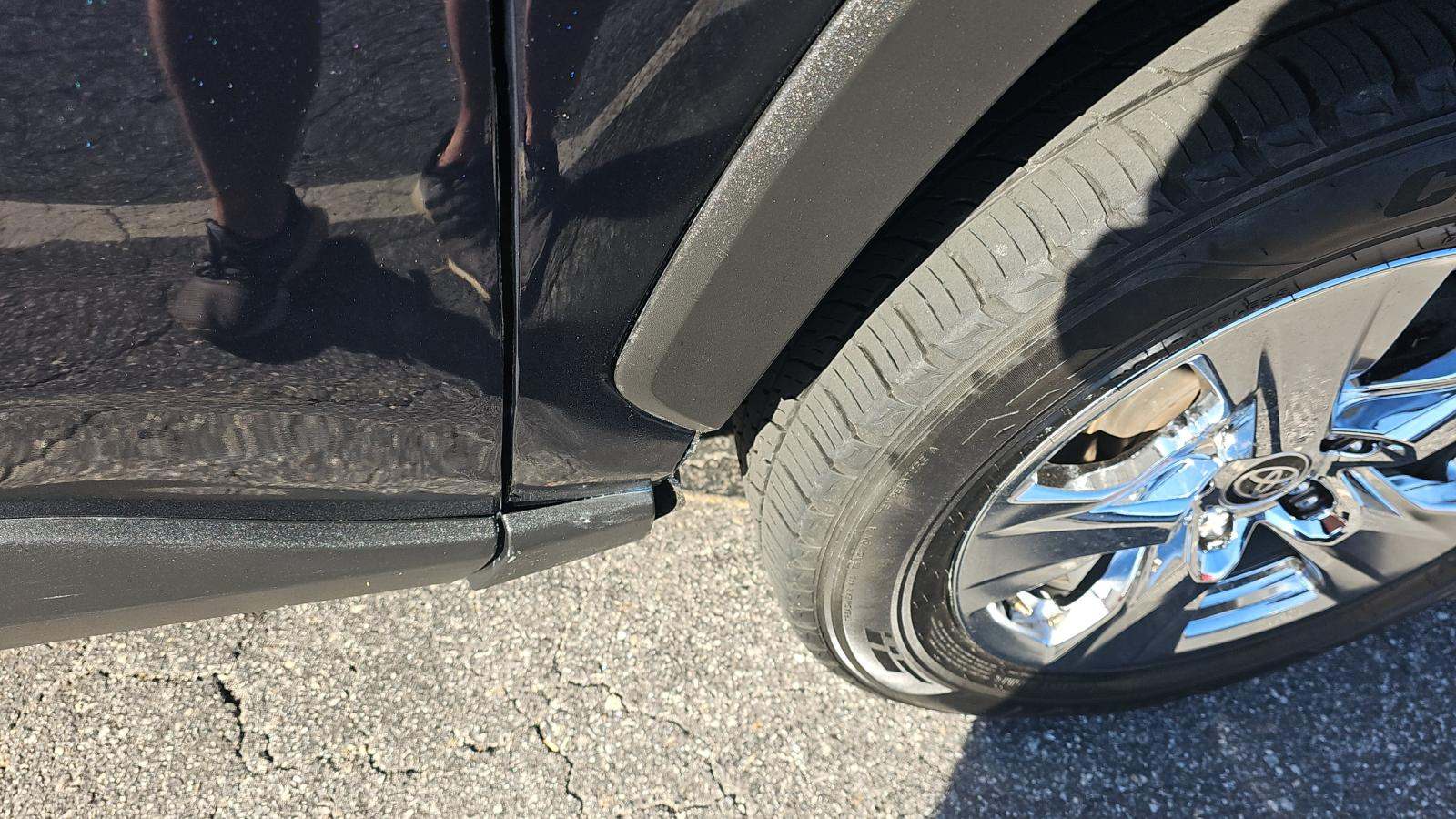 2024 Toyota RAV4 XLE FWD