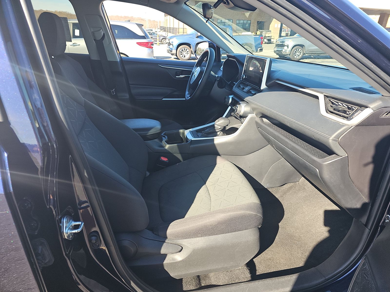 2024 Toyota RAV4 XLE FWD