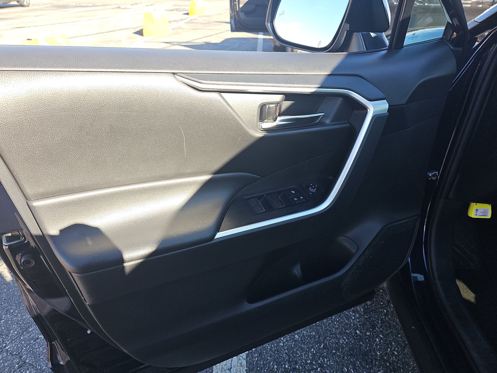 2024 Toyota RAV4 XLE FWD