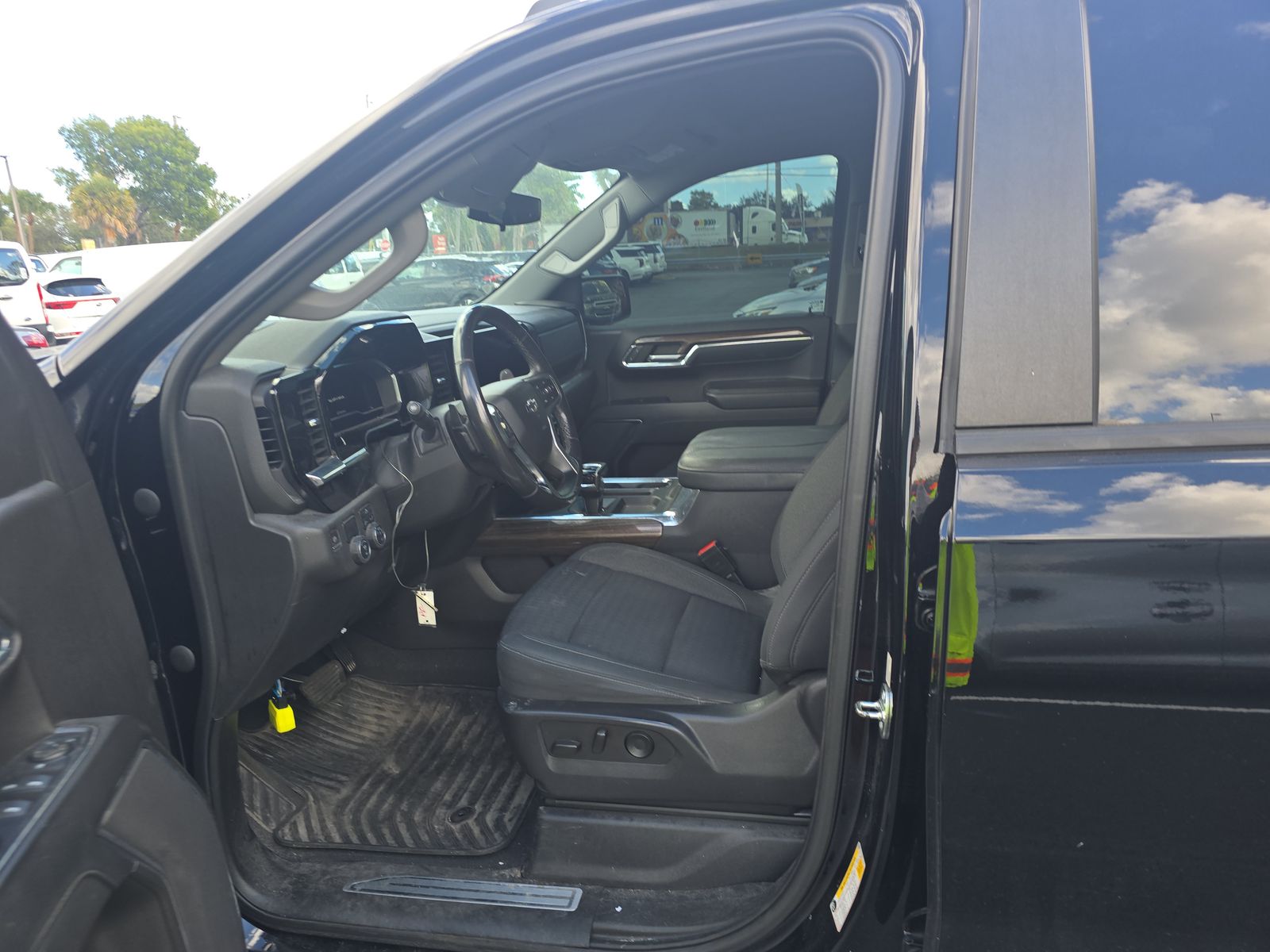 2023 Chevrolet Silverado 1500 RST RWD