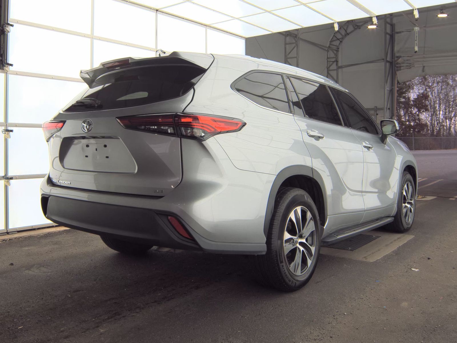 2021 Toyota Highlander XLE FWD