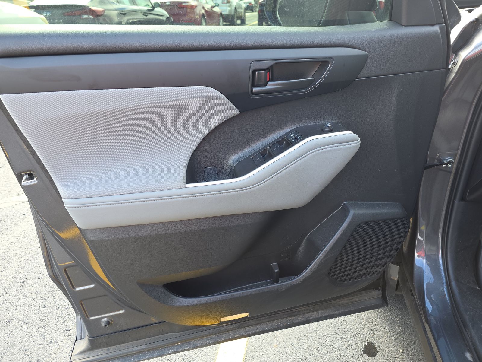 2023 Toyota Highlander Hybrid LE AWD