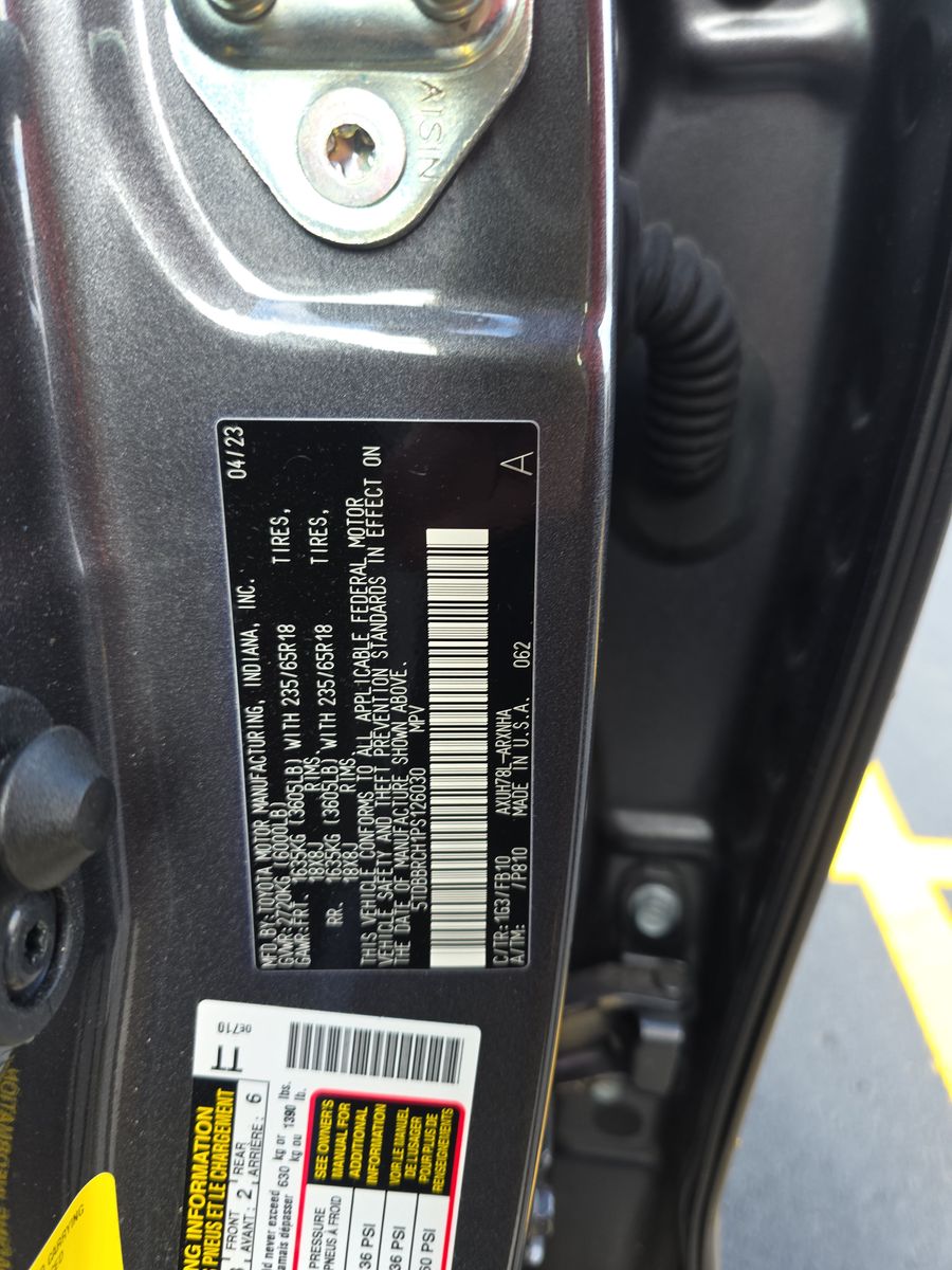 2023 Toyota Highlander Hybrid LE AWD