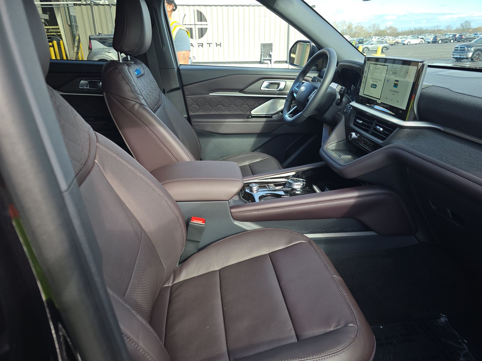 2025 Ford Explorer Platinum AWD