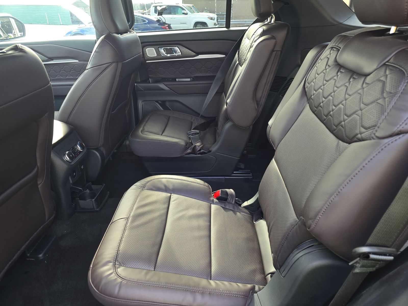 2025 Ford Explorer Platinum AWD