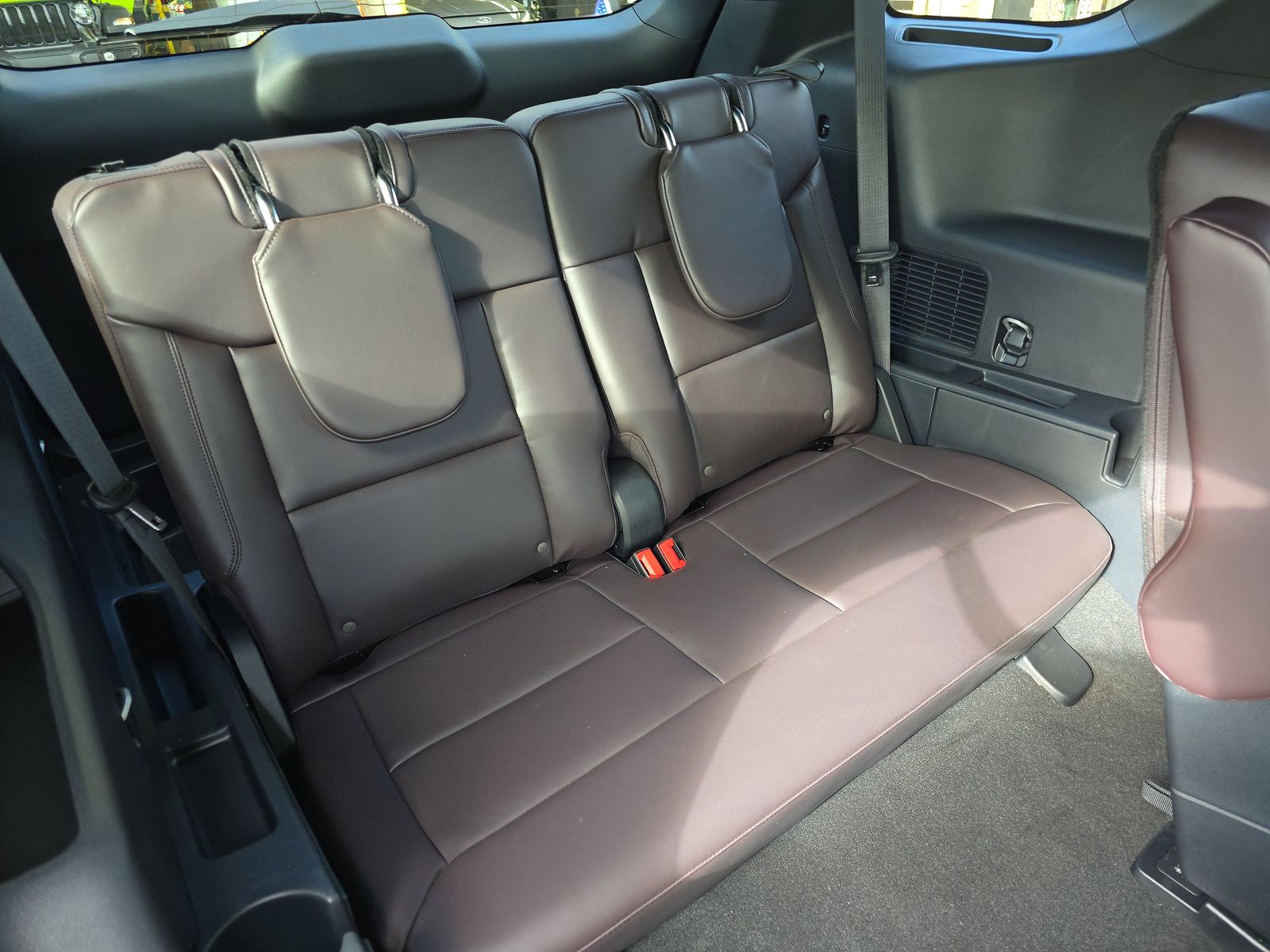 2025 Ford Explorer Platinum AWD