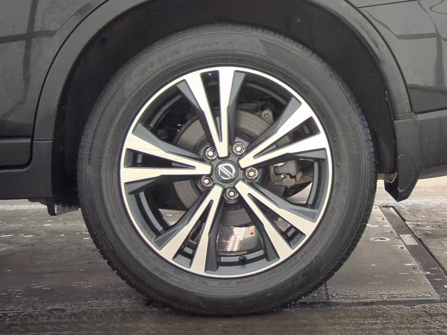 2020 Nissan Rogue SV FWD