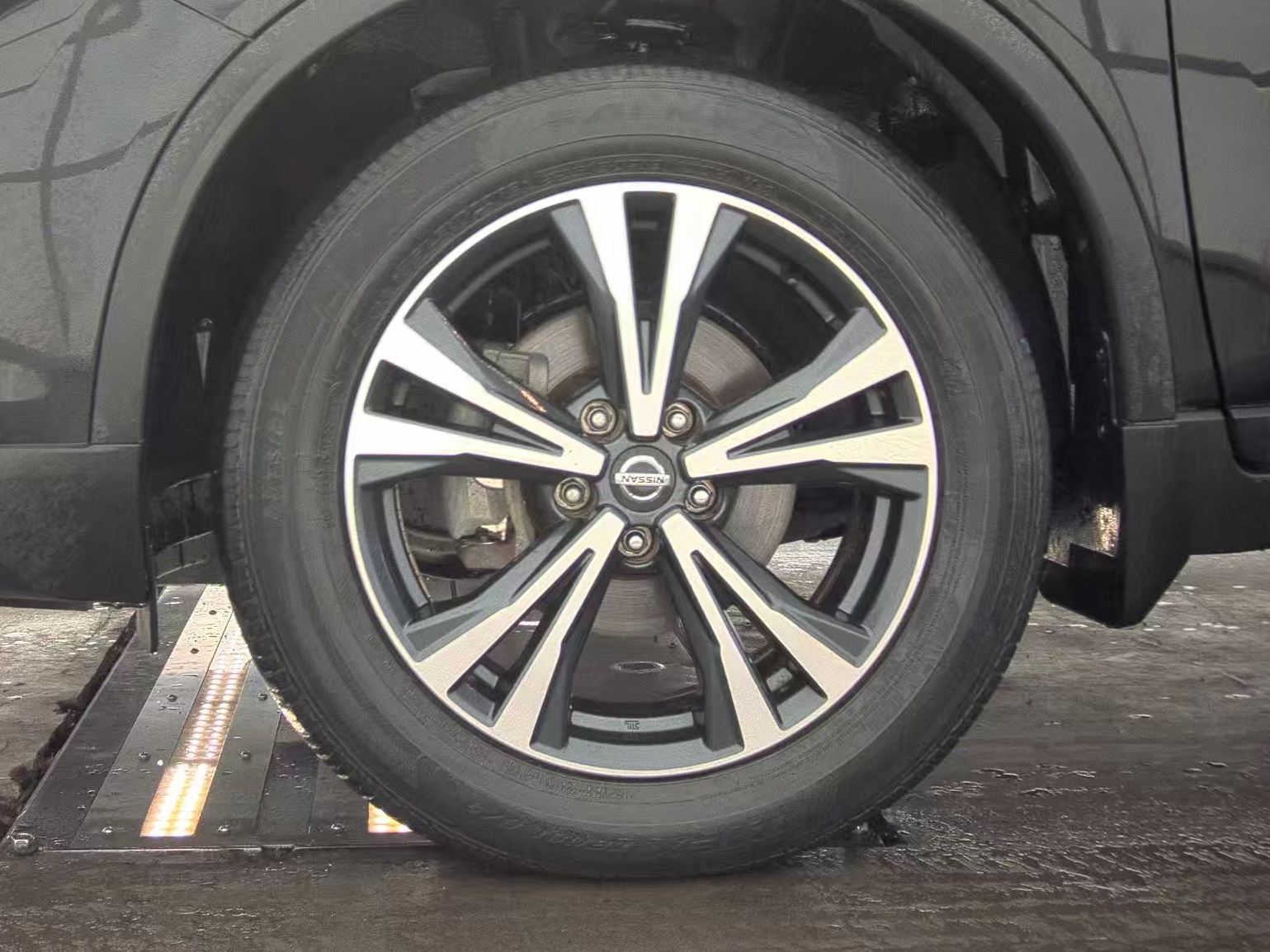 2020 Nissan Rogue SV FWD