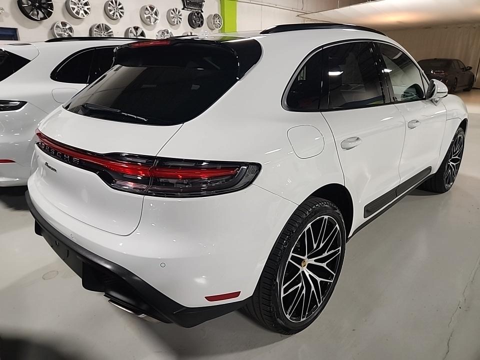 2023 Porsche Macan Base AWD