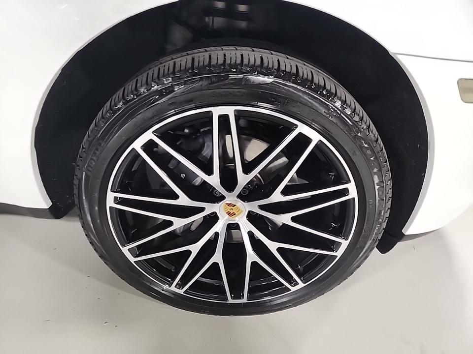 2023 Porsche Macan Base AWD