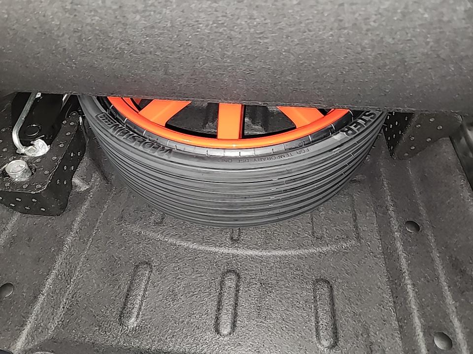 2023 Porsche Macan Base AWD