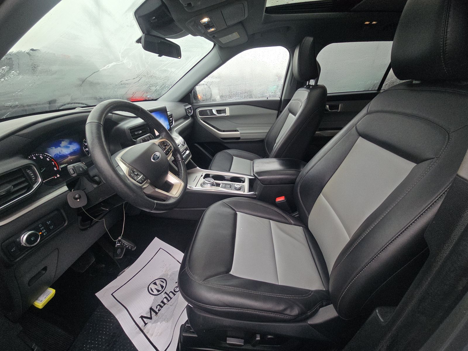 2022 Ford Explorer XLT AWD