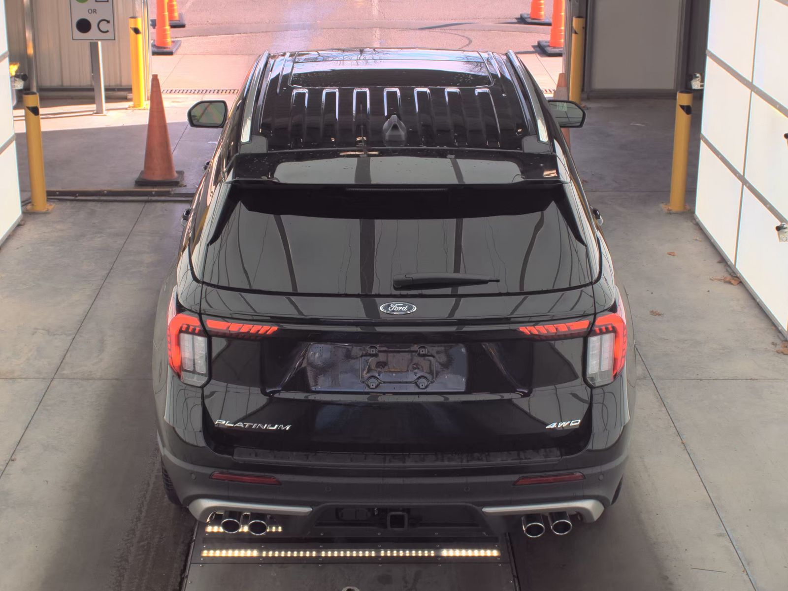 2025 Ford Explorer Platinum AWD