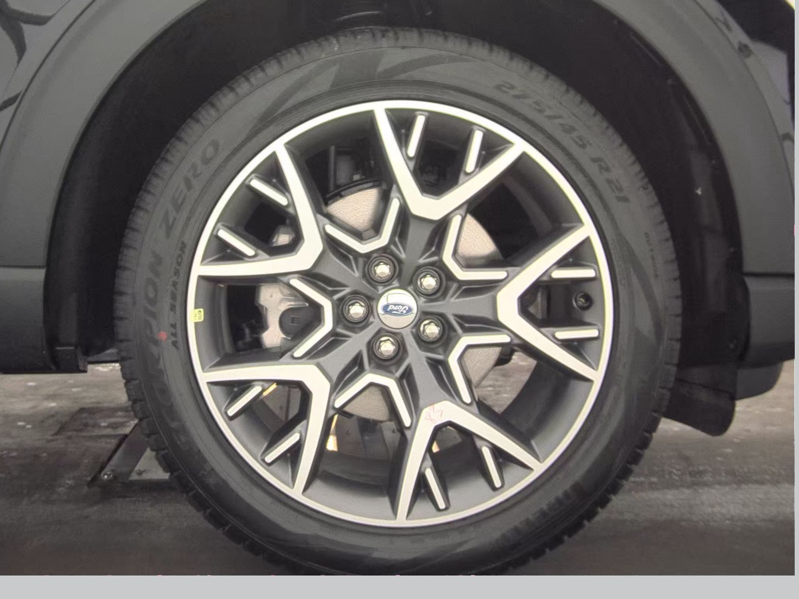 2025 Ford Explorer Platinum AWD