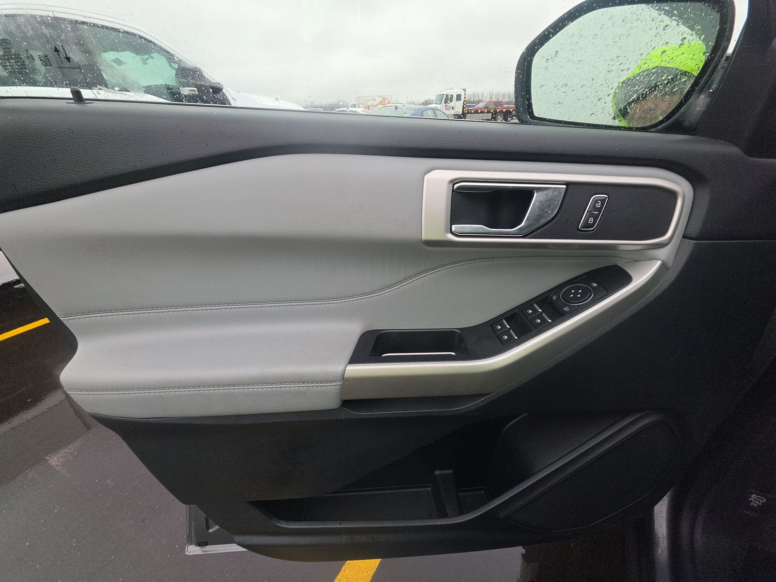 2022 Ford Explorer XLT AWD