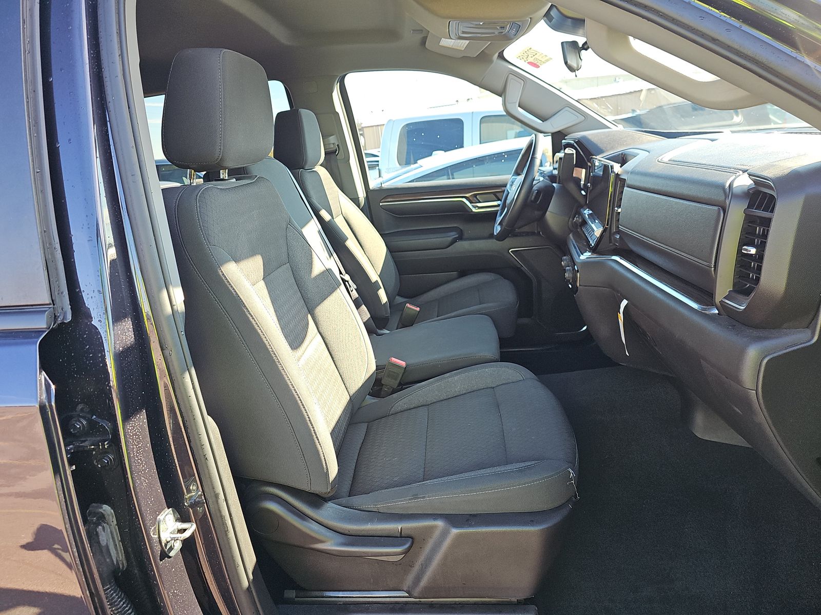 2024 Chevrolet Silverado 1500 LT RWD