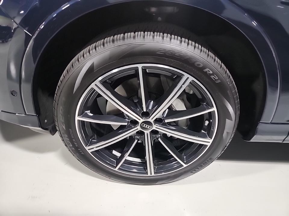 2025 Audi Q7 Premium Plus AWD