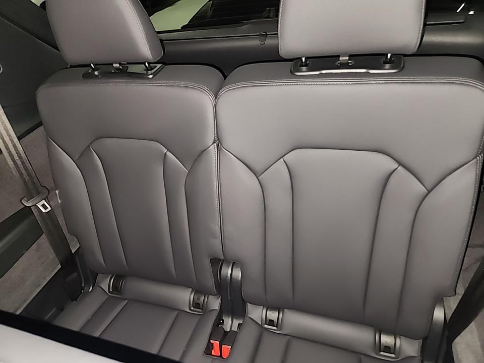 2025 Audi Q7 Premium Plus AWD