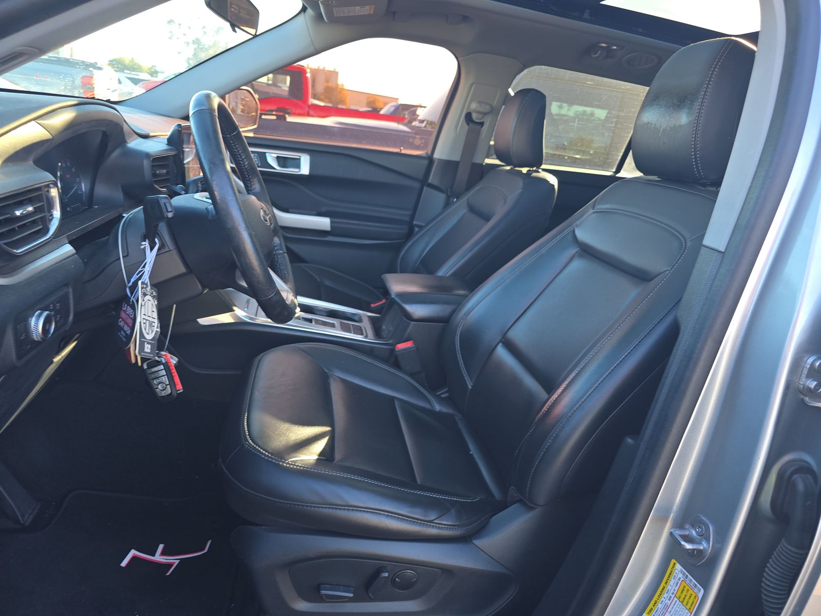 2022 Ford Explorer XLT RWD