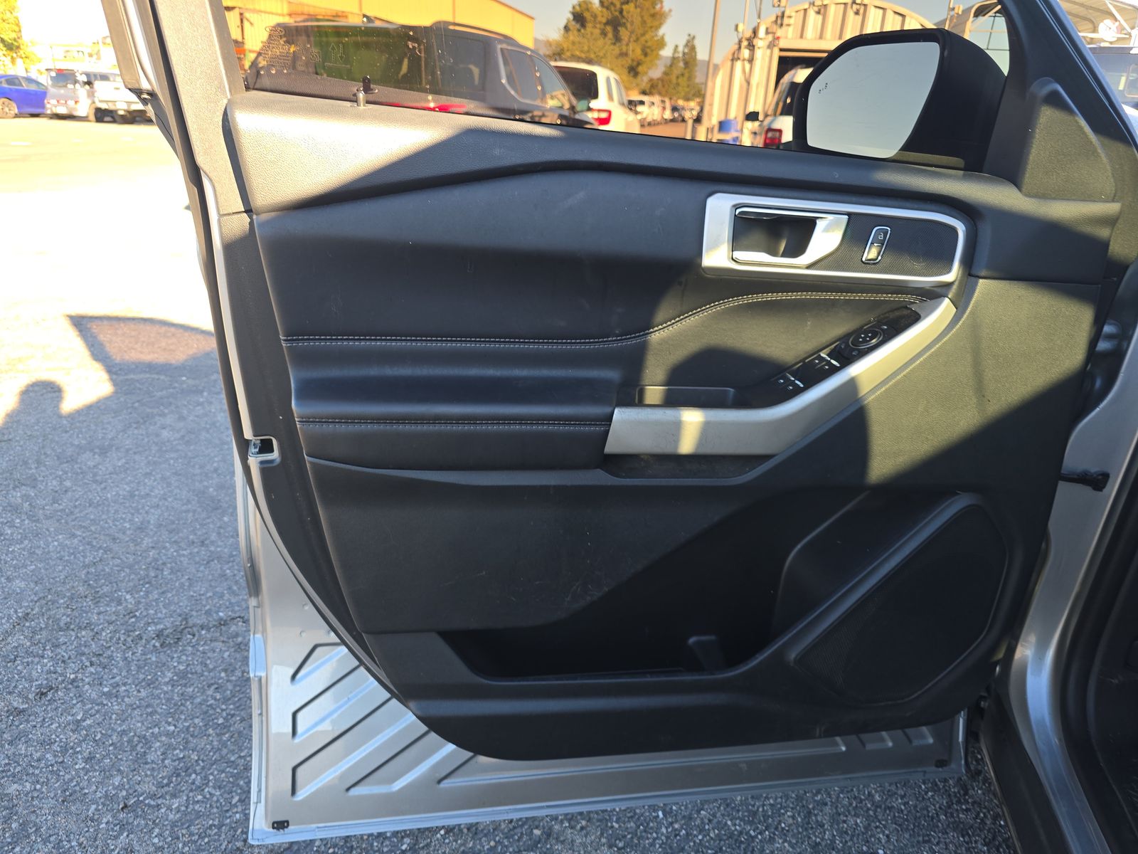 2022 Ford Explorer XLT RWD