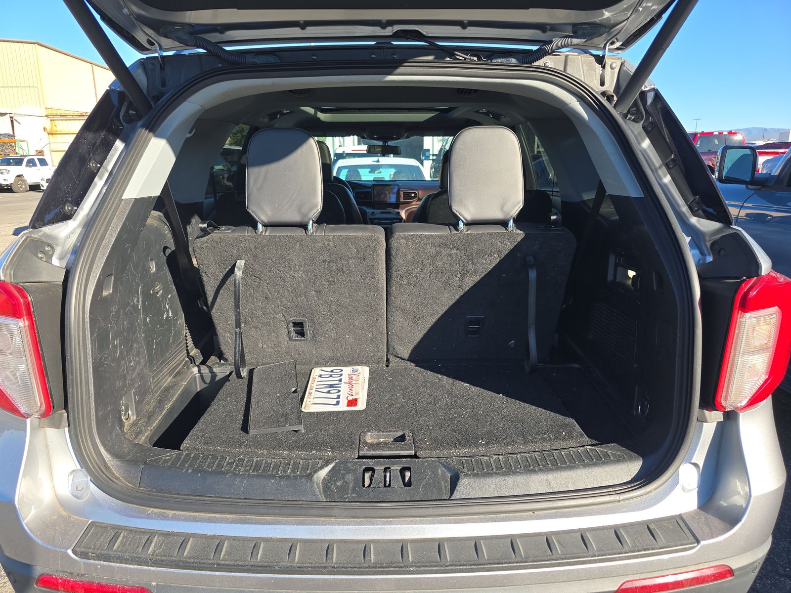 2022 Ford Explorer XLT RWD