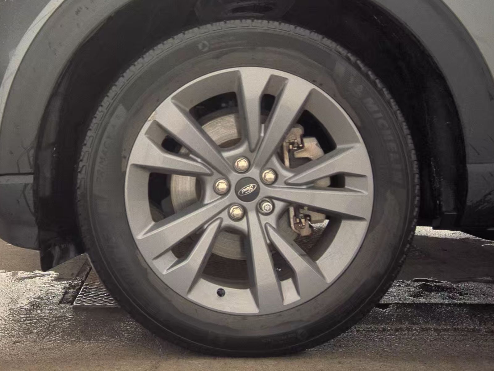 2022 Ford Explorer XLT AWD