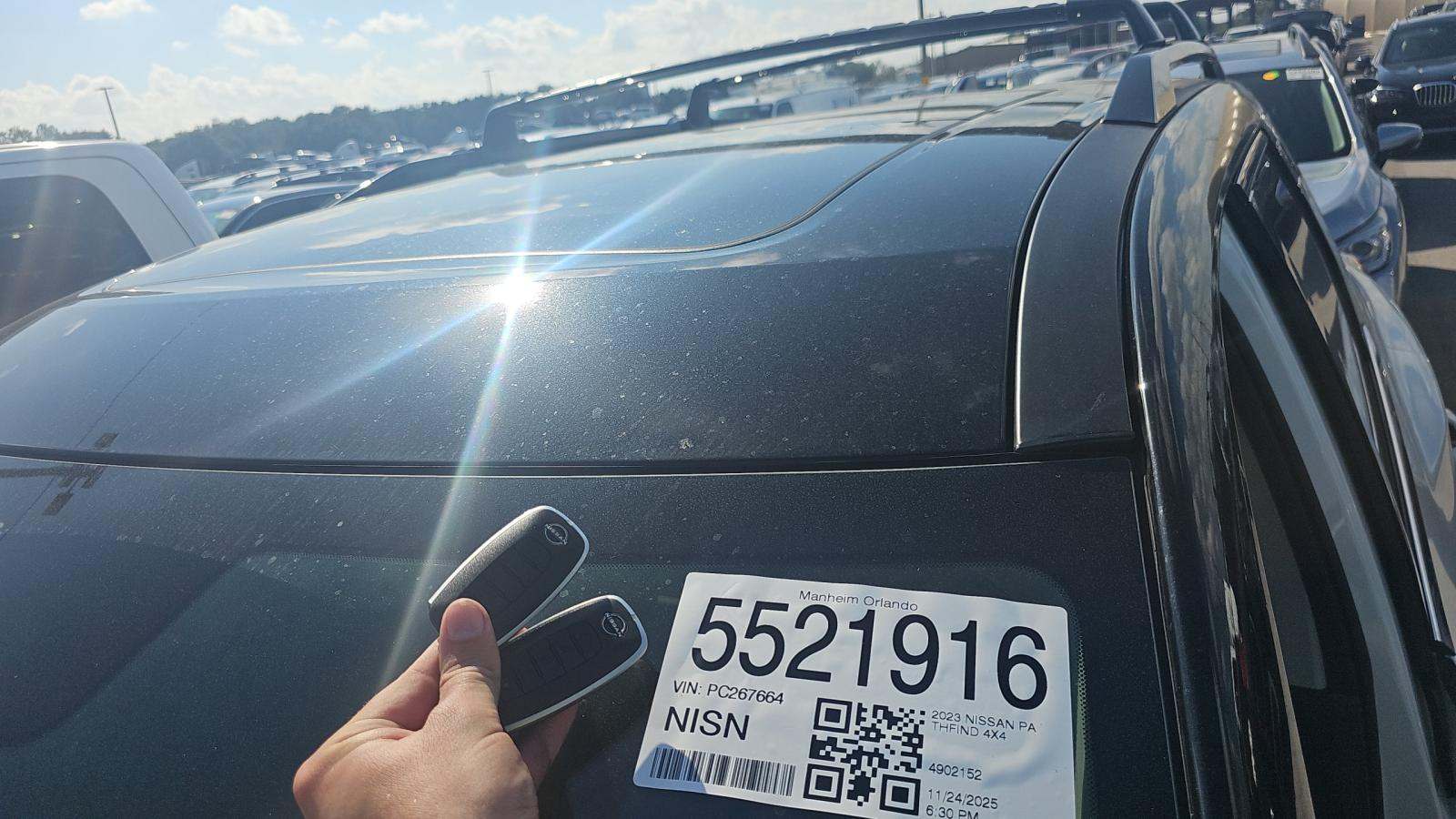 2023 Nissan Pathfinder Platinum AWD