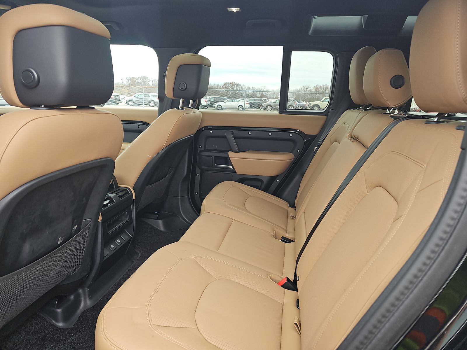 2025 Land Rover Defender 110 X-Dynamic SE AWD