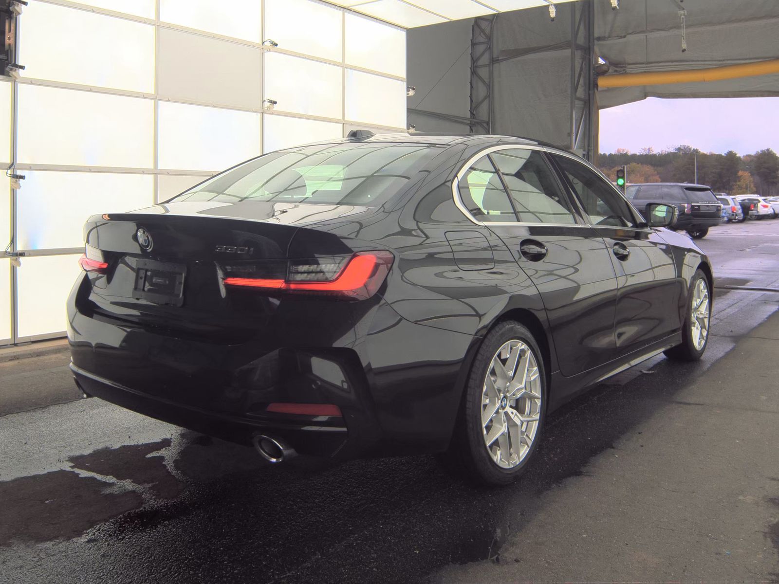 2025 BMW 3 Series 330i RWD