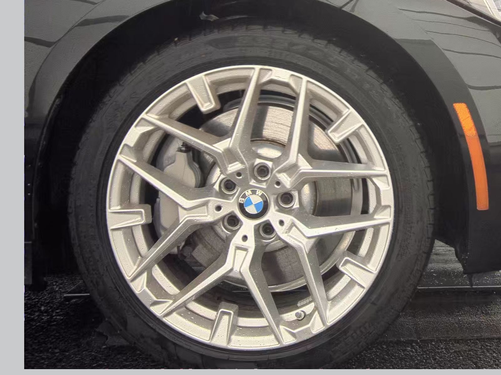 2025 BMW 3 Series 330i RWD