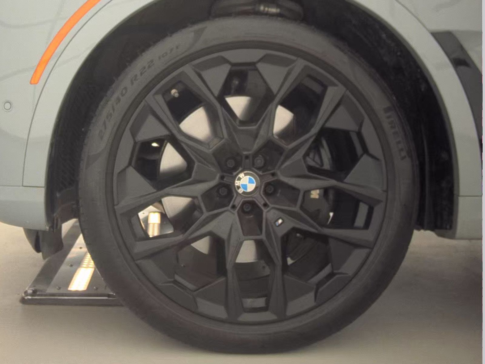 2024 BMW X7 M60i AWD