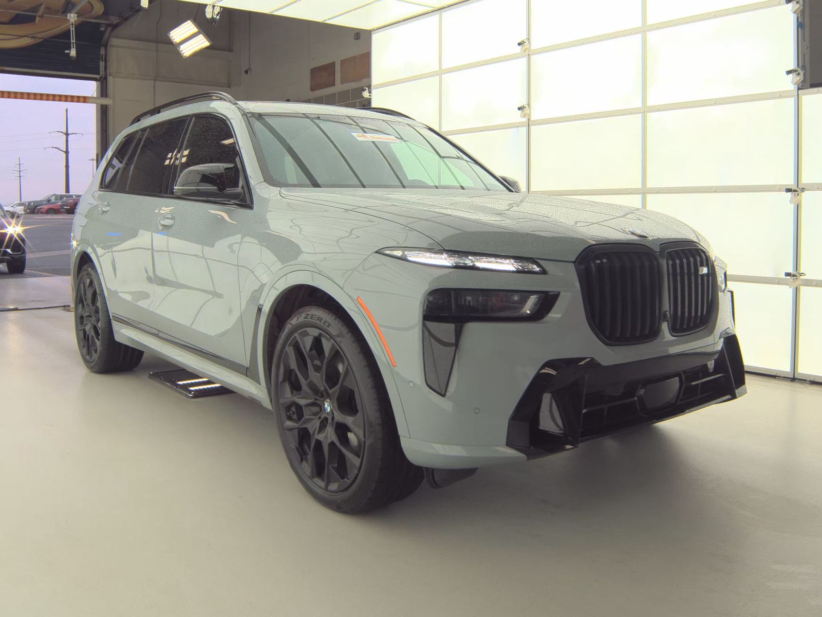 2024 BMW X7 M60i AWD