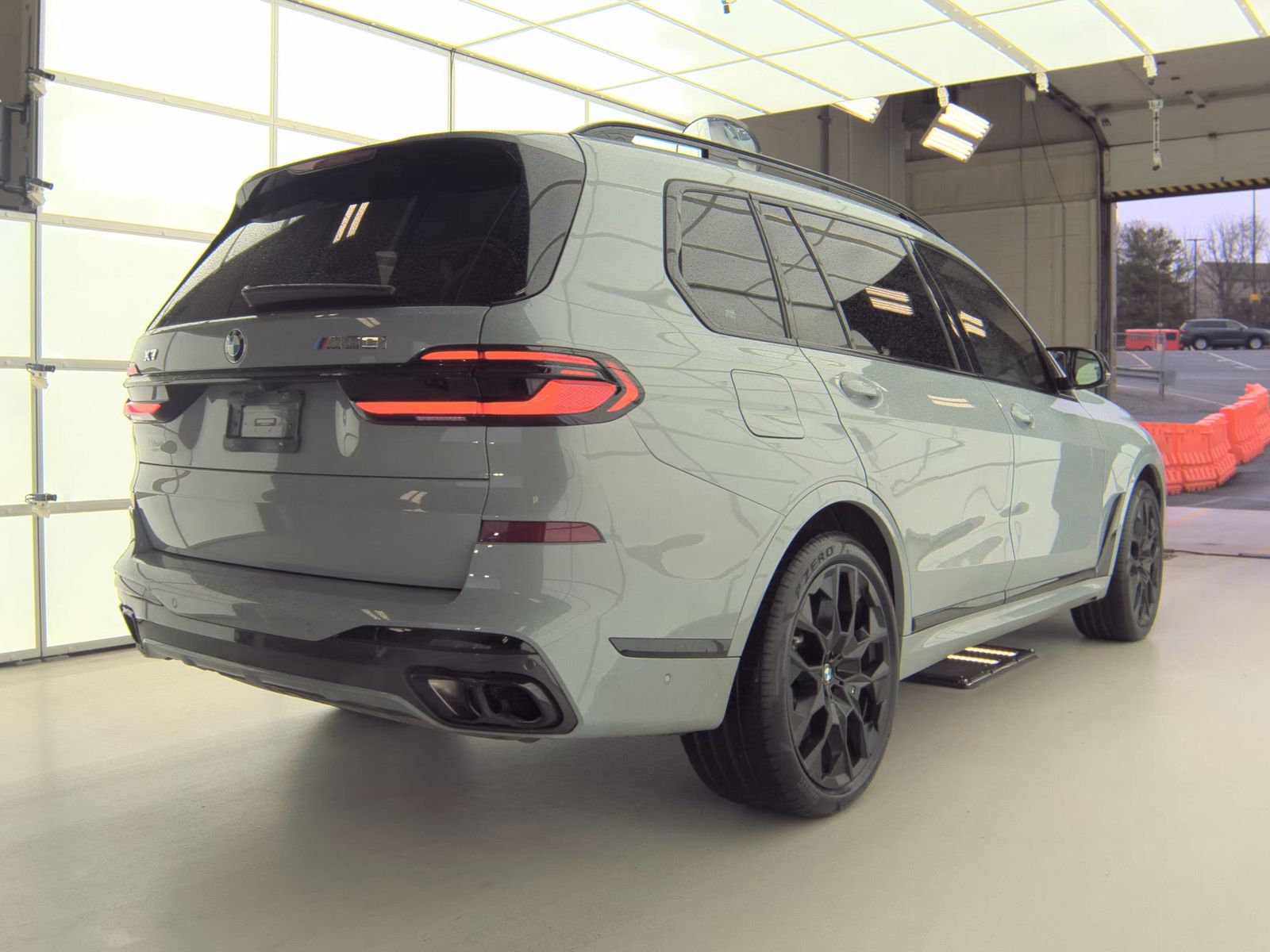 2024 BMW X7 M60i AWD