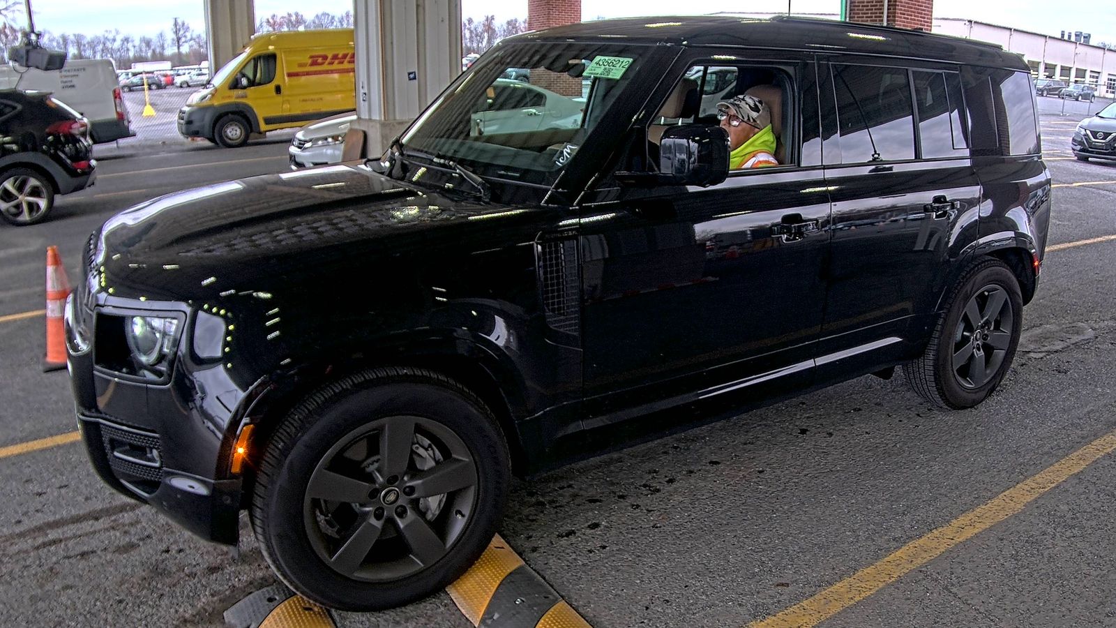 2025 Land Rover Defender 110 X-Dynamic SE AWD