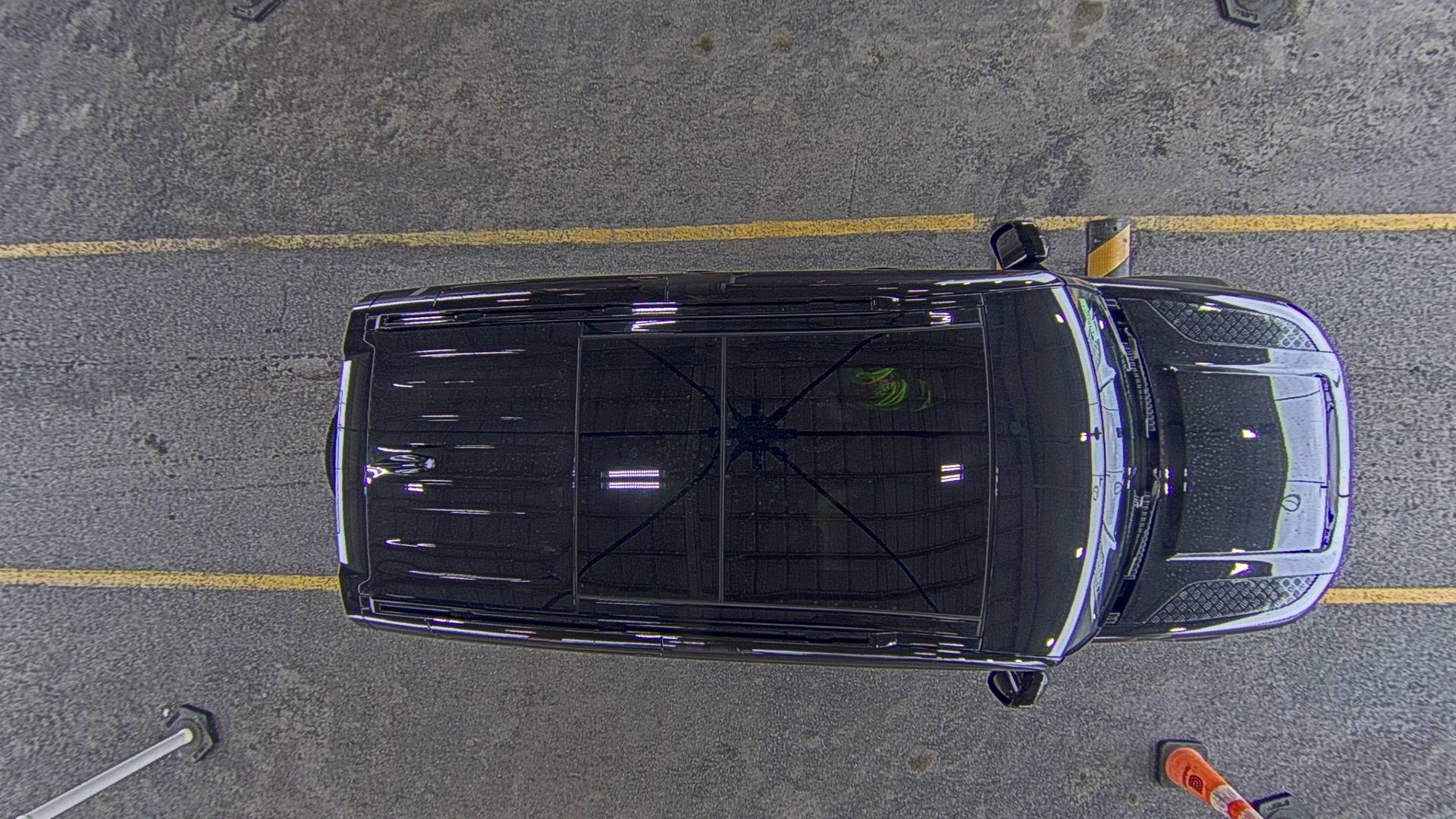 2025 Land Rover Defender 110 X-Dynamic SE AWD