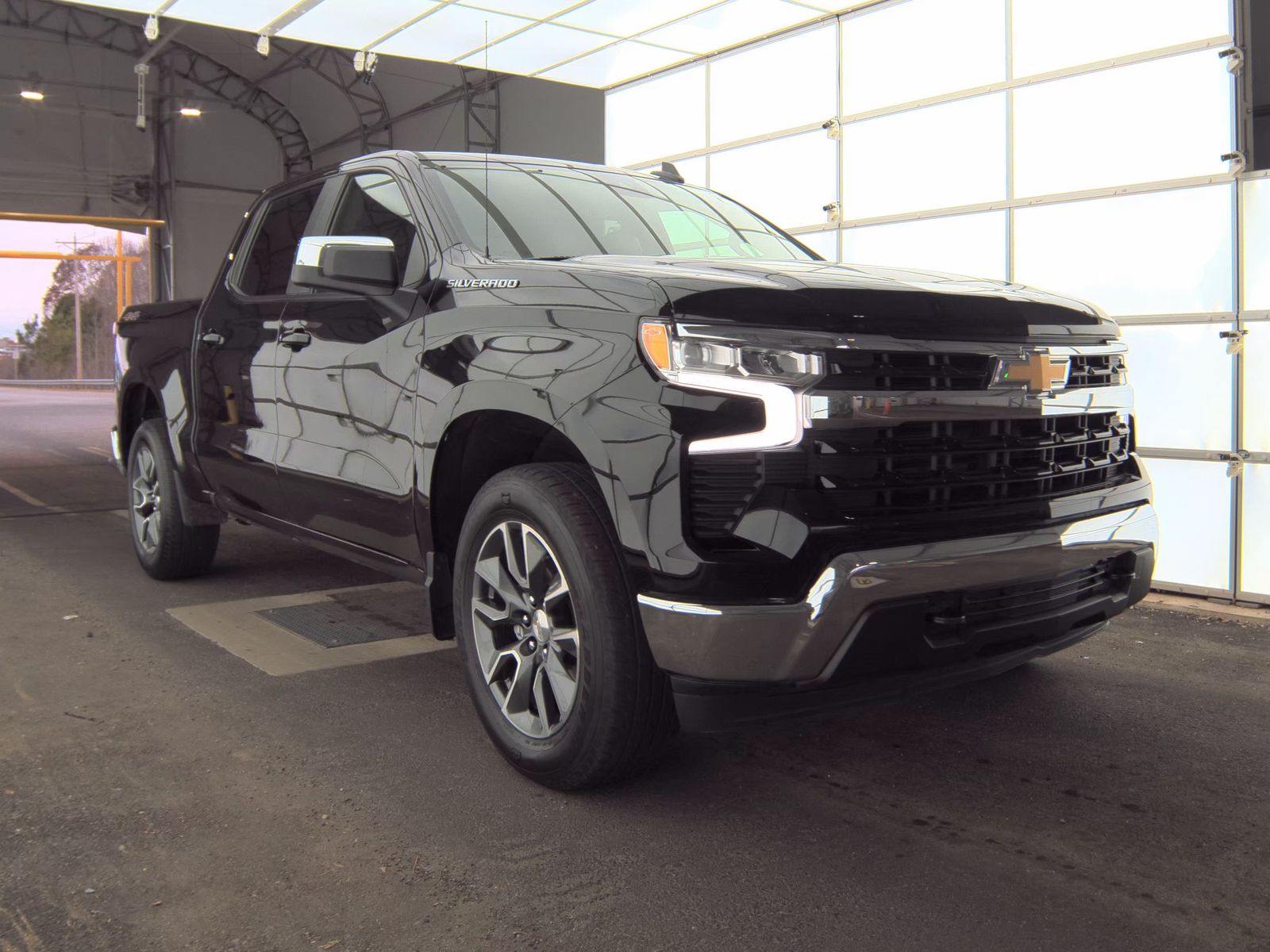 2023 Chevrolet Silverado 1500 LT AWD
