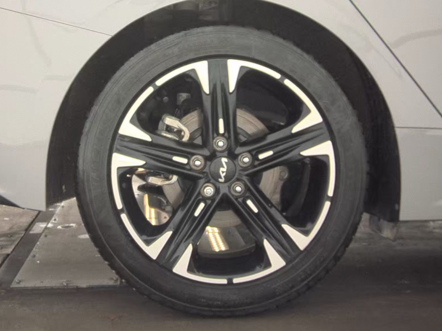 2024 Kia K5 GT-Line FWD