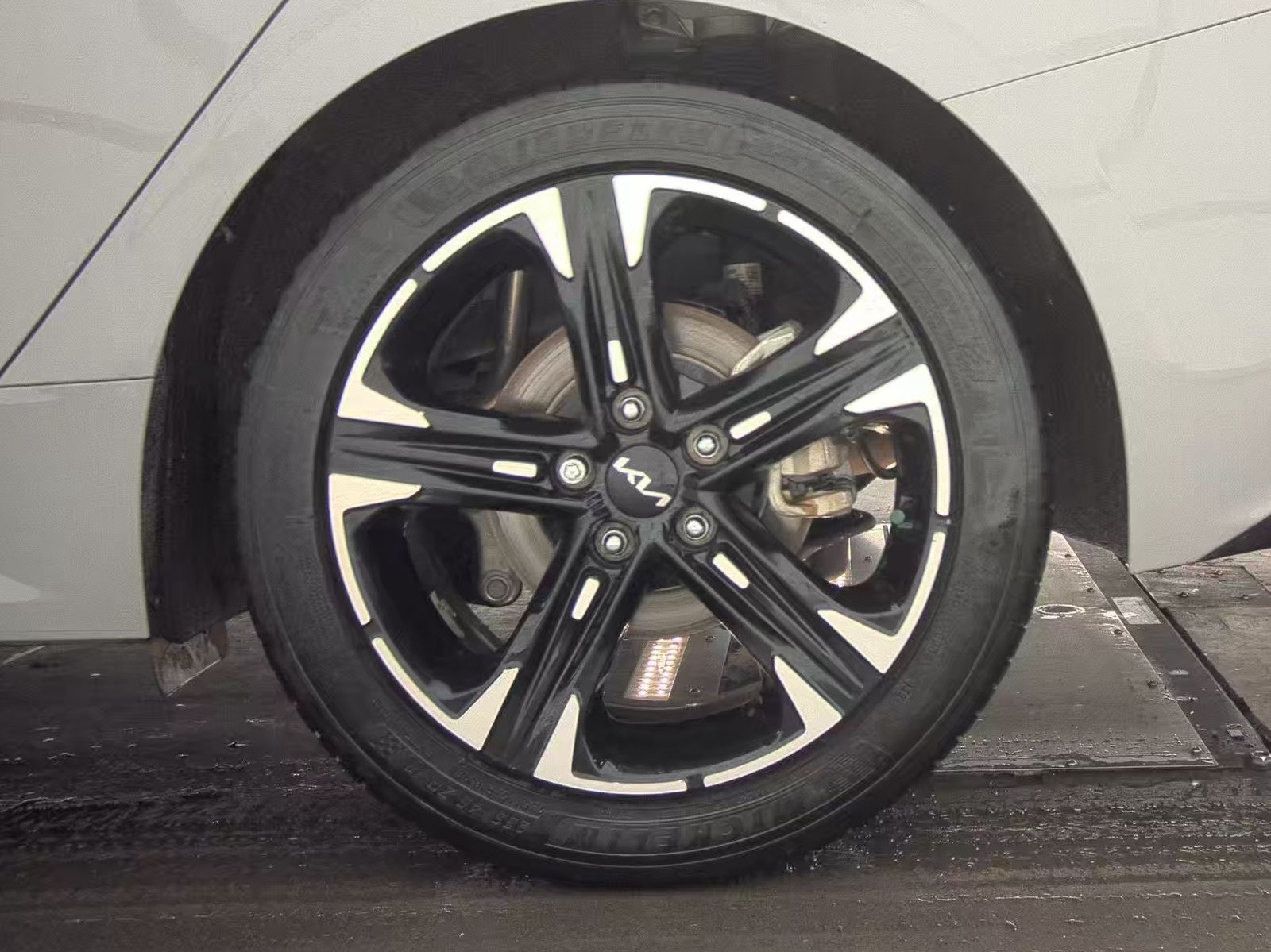 2024 Kia K5 GT-Line FWD